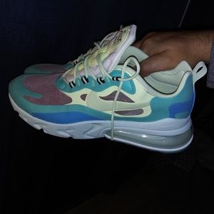 Meet your Posher, Adam